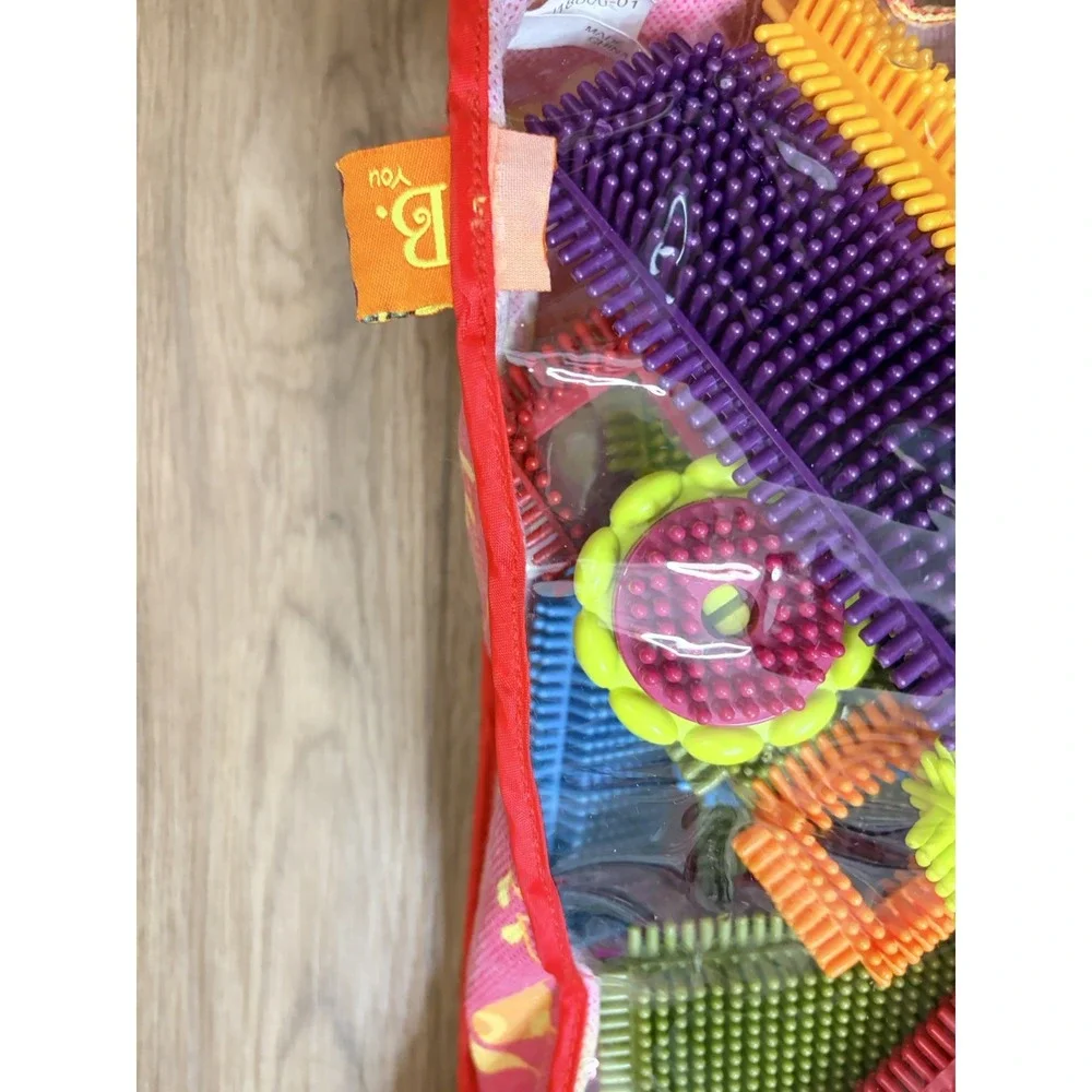 Lot of 50 BRISTLE BLOCKS Building Toys